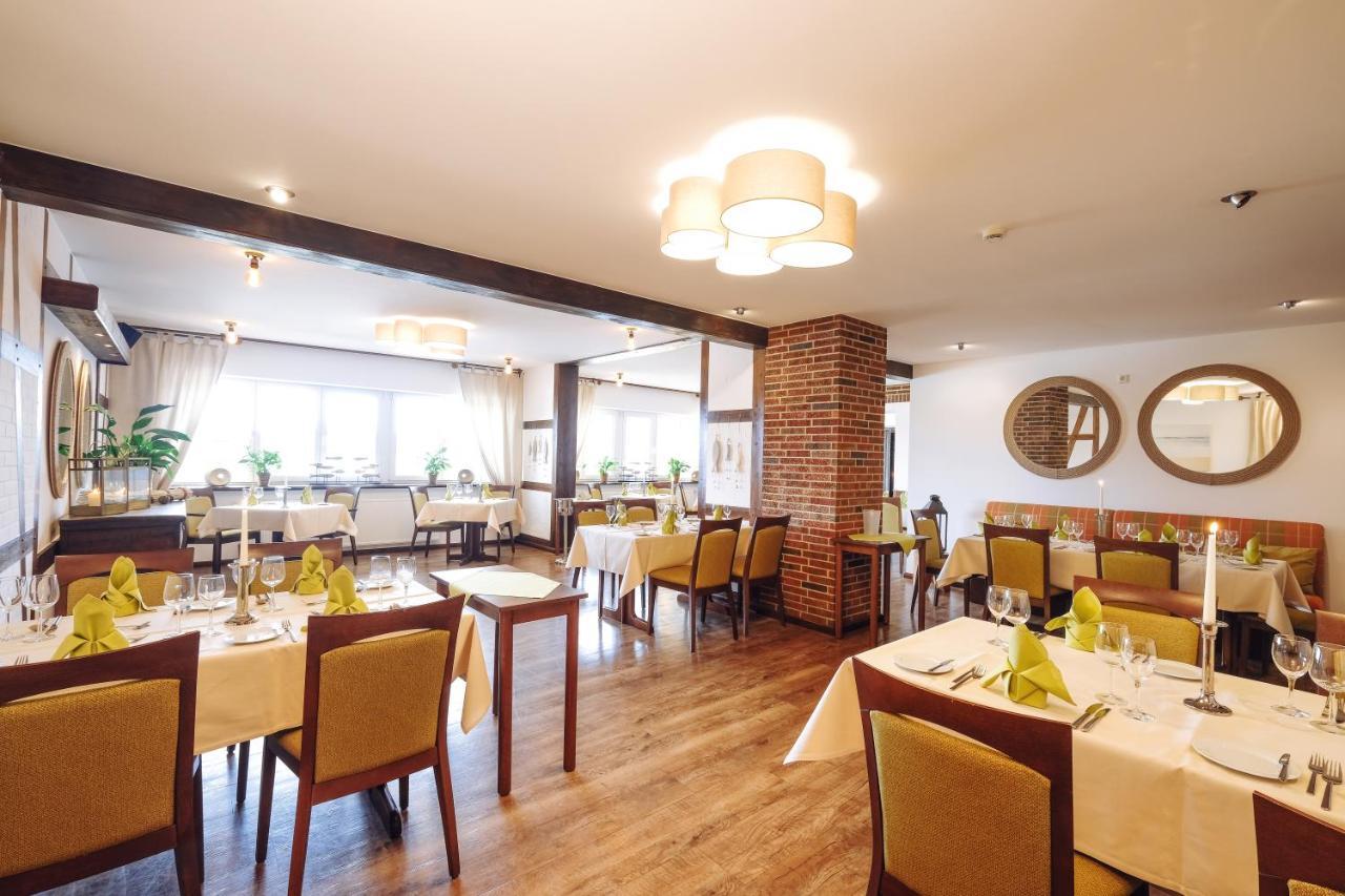 Bernsteinsee Hotel Sassenburg エクステリア 写真