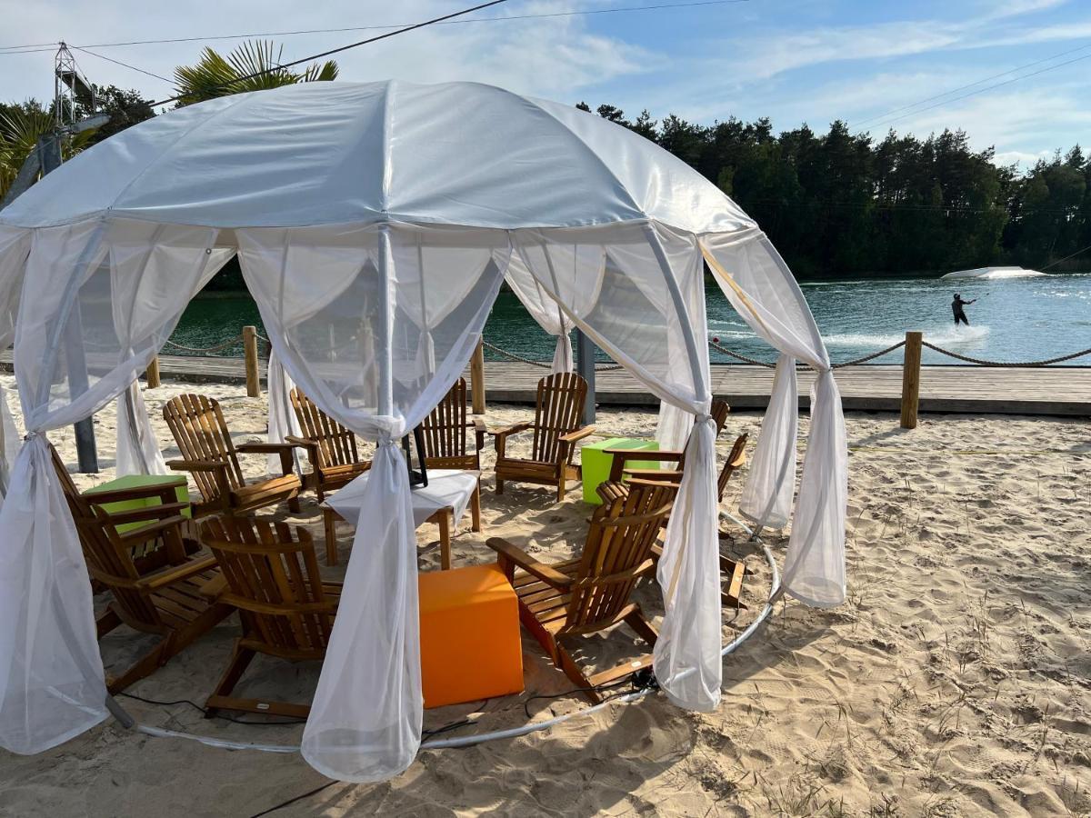 Bernsteinsee Hotel Sassenburg エクステリア 写真
