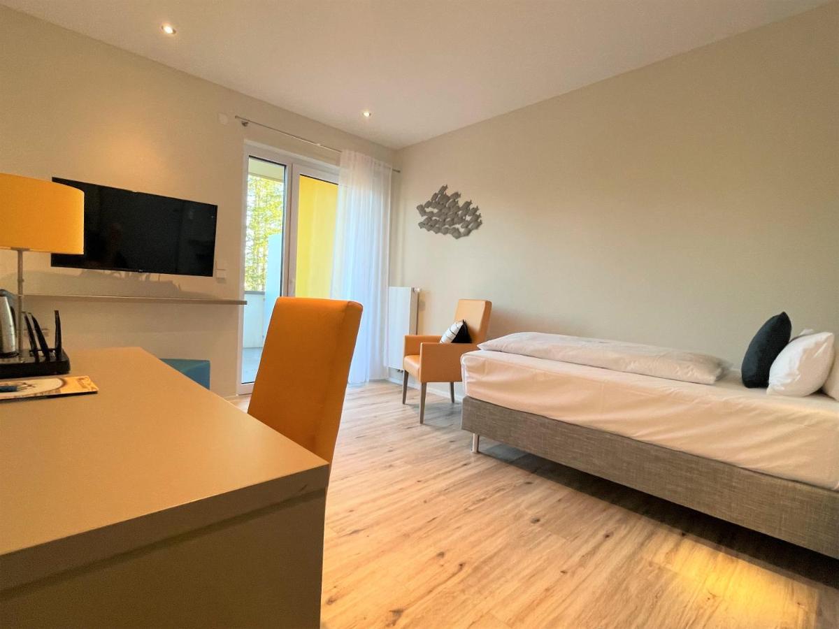Bernsteinsee Hotel Sassenburg エクステリア 写真
