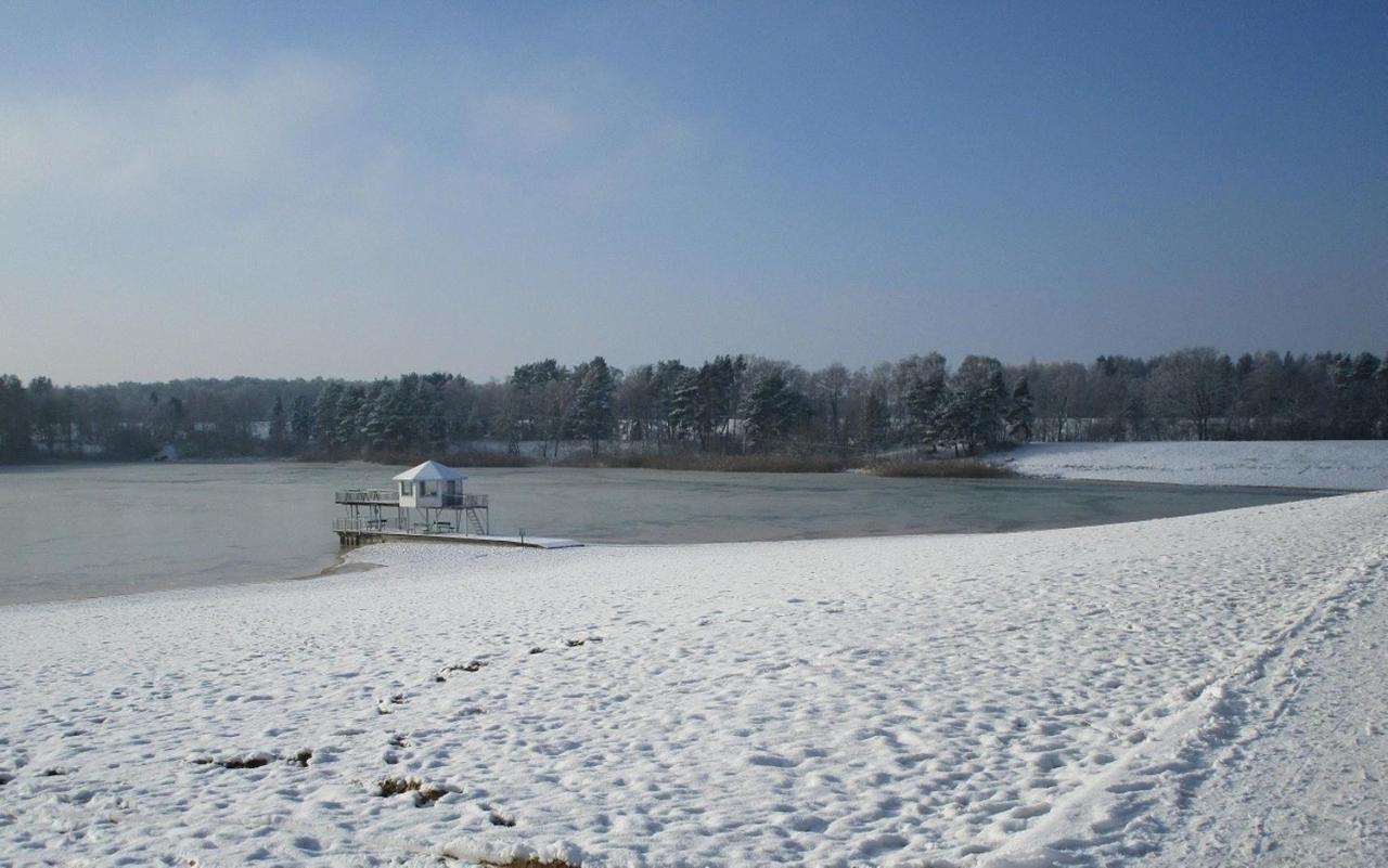 Bernsteinsee Hotel Sassenburg エクステリア 写真